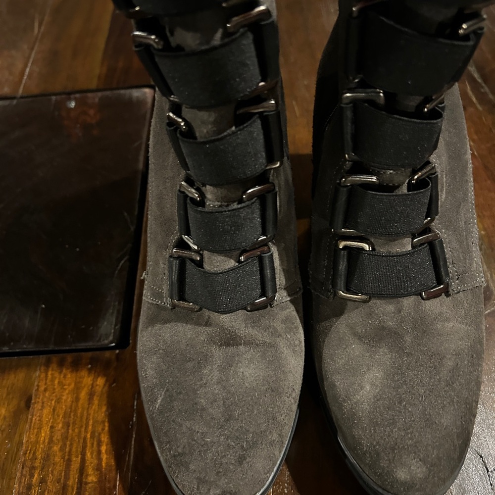 Fabieallni Made in Italy Stylish Black and Gray Suede Boots